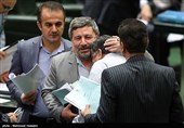الیاس حضرتی در صحن مجلس شورای اسلامی