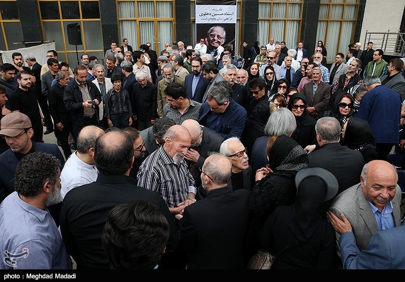 تشییع پیکر مرحوم حسین دهلوی استاد موسیقی