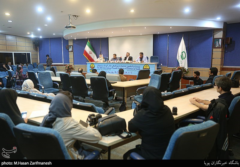 نشست خبری جشنواره بین المللی تئاتر کودک و نوجوان
