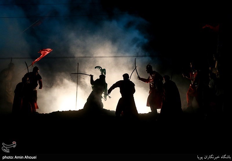 اجرای نمایش میدانی تنهاتر از مسیح در بوستان ولایت