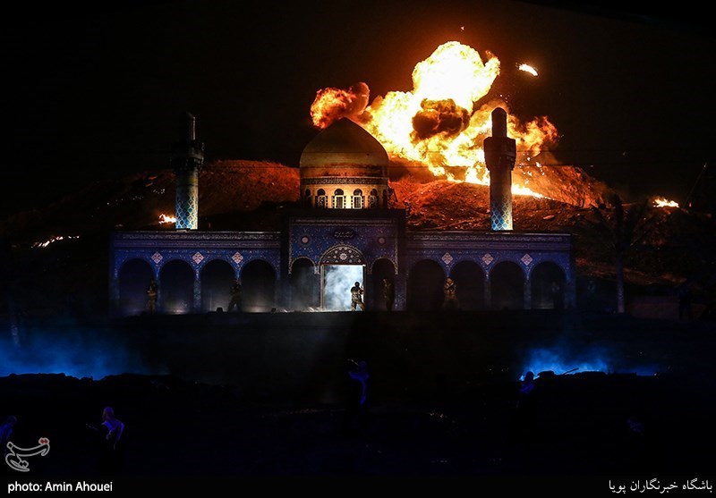 اجرای نمایش میدانی تنهاتر از مسیح در بوستان ولایت