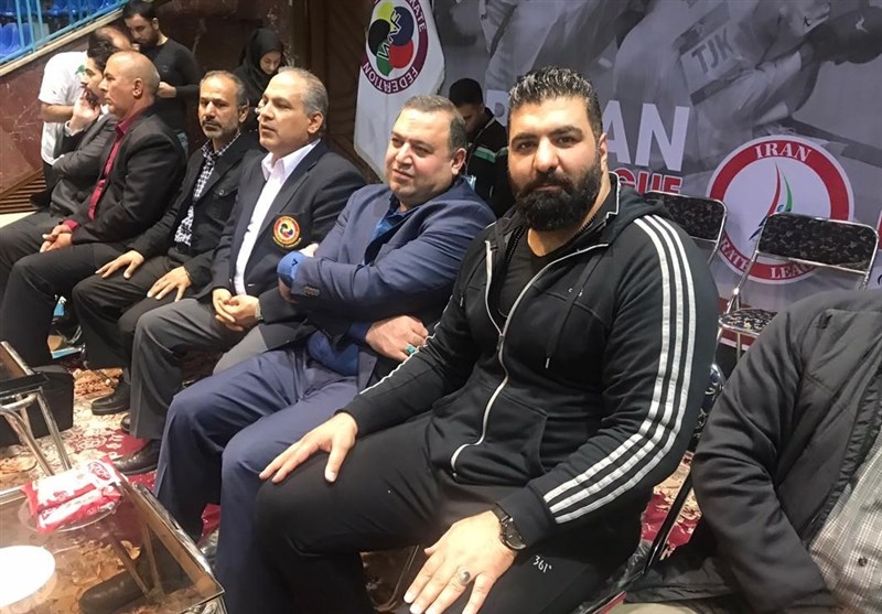 حضور سرمربی تیم ملی بوکس در سوپر لیگ کاراته + عکس