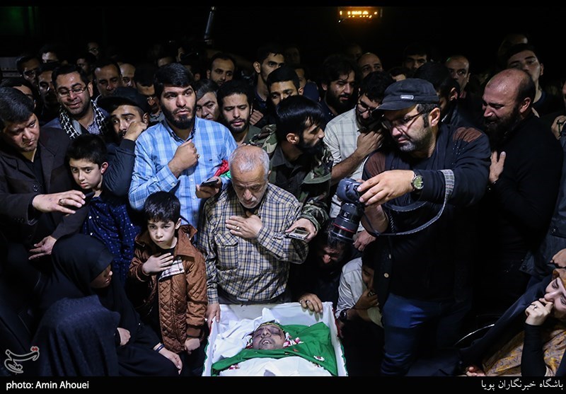 وداع با پیکر شهید مدافع حرم حامد سلطانی