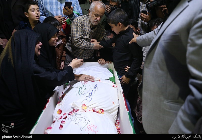 وداع با پیکر شهید مدافع حرم حامد سلطانی