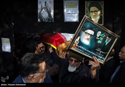 مراسم تشییع پیکر مرحومه اعظم طالقانی