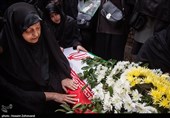 حضور معصومه ابتکار در مراسم تشییع پیکر مرحومه اعظم طالقانی