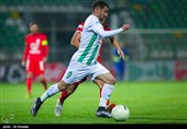 دیدار تیمهای فوتبال  ذوب آهن و شاهین بوشهر