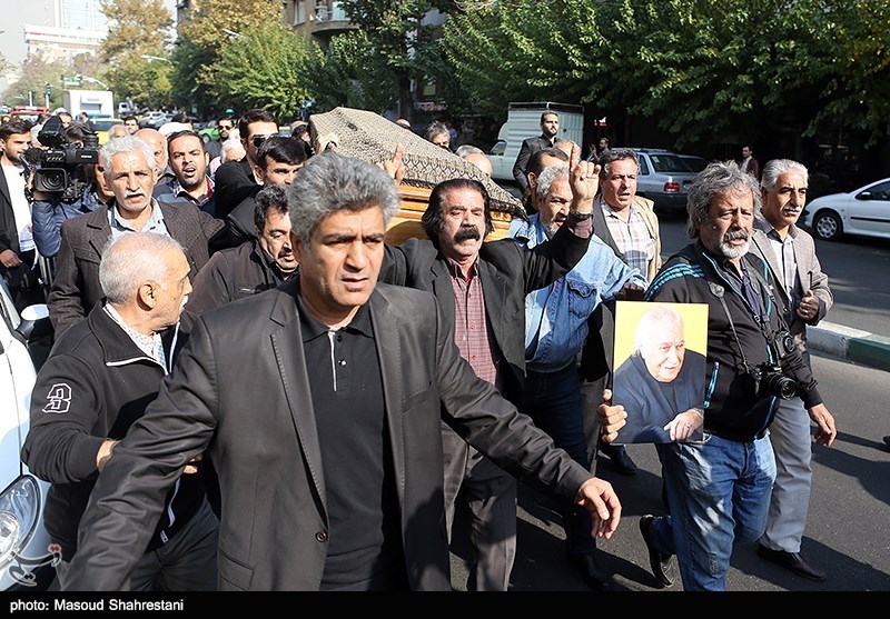 مراسم تشییع پیکر مرحوم ابراهیم‌ آبادی