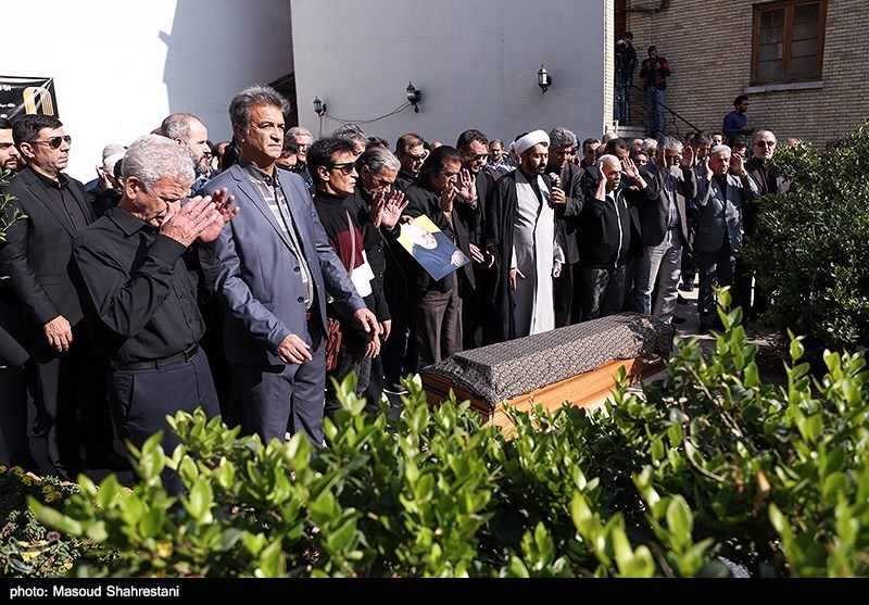 مراسم تشییع پیکر مرحوم ابراهیم‌ آبادی