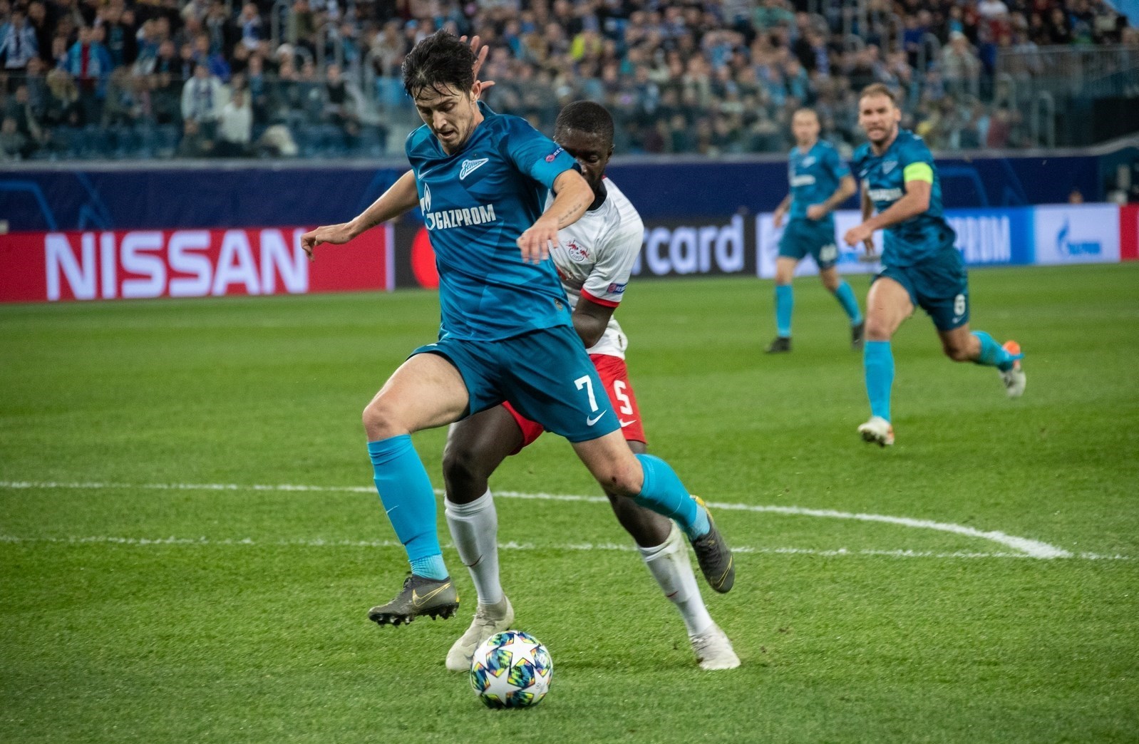 لیگ قهرمانان اروپا , سردار آزمون , 