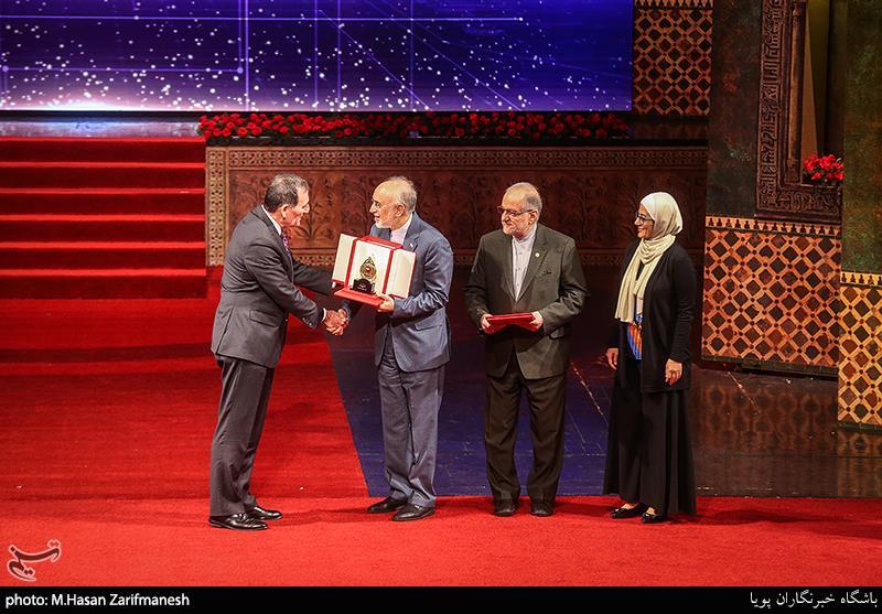 آئین اعطای جایزه مصطفی