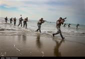 عملیات تاخت آب خاکی و تصرف ساحل توسط تکاوران نیروی دریایی ارتش 