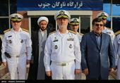 رونمایی ازهسته اولیه ستاد فرماندهی نیروی دریایی ارتش دربندرعباس، روز پنجشنبه با حضور امیردریادارحسین خانزادی فرمانده نیروی دریایی ارتش و فریدون همتی استاندارهرمزگان