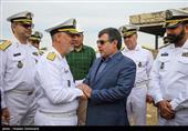  امیردریادارحسین خانزادی فرمانده نیروی دریایی ارتش و فریدون همتی استاندارهرمزگان