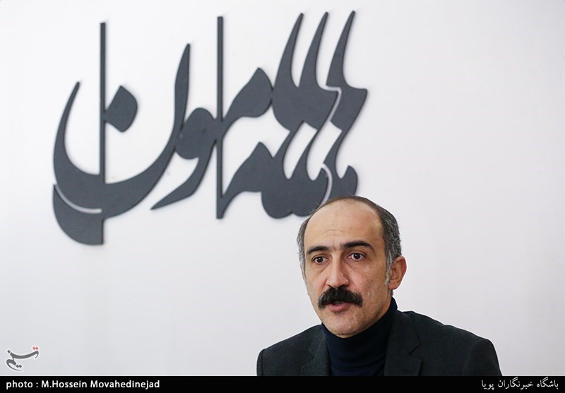 هادی حجازی‌فرمدیر تماشاخانه هامون