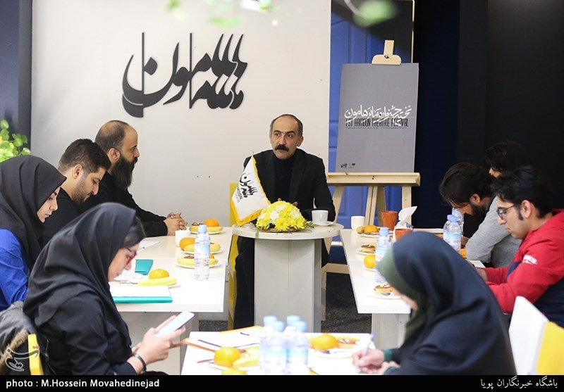 هادی حجازی‌فرمدیر تماشاخانه هامون