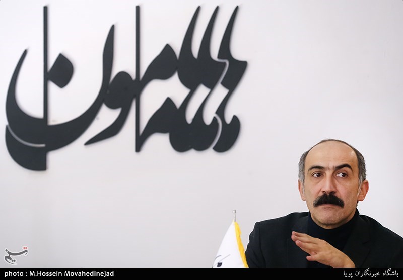 هادی حجازی‌فرمدیر تماشاخانه هامون