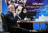 ثبت‌نام کیومرث هاشمی در یازدهمین دوره انتخابات مجلس شورای اسلامی - وزارت کشور