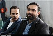 حضور وحید یامین پور  در فرمانداری تهران برای ثبت‌نام در یازدهمین دوره انتخابات مجلس شورای اسلامی 