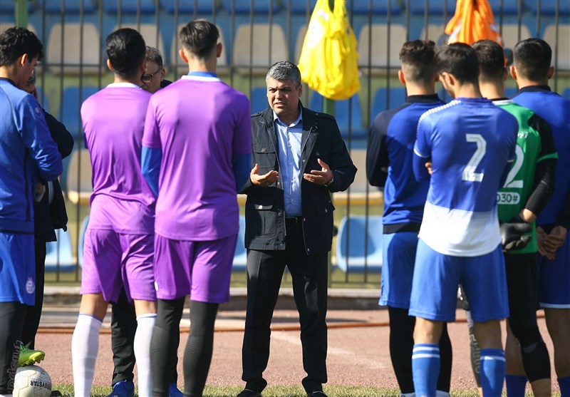 تیم فوتبال استقلال , ستار همدانی , فوتبال ,