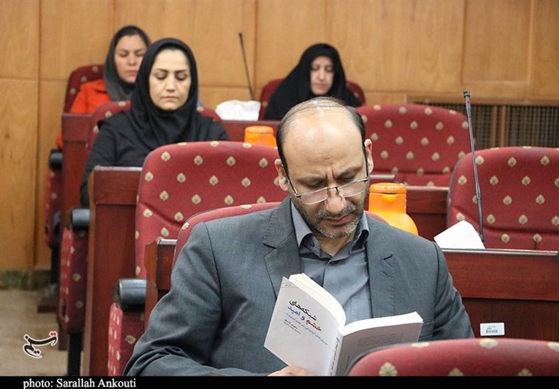 کتاب و ادبیات , سرانه مطالعه کتاب , استانداری کرمان , 