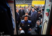 بهره‌برداری از ۲۴۳ دستگاه ناوگان ریلی ساخت ایران با حضور محمد اسلامی وزیر راه و شهرسازی