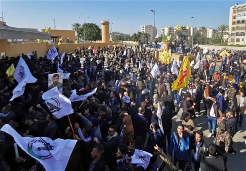 US Embassy Evacuated as Iraqi Protesters Denounce Airstrikes (+Videos)
