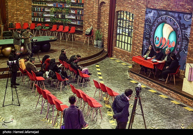 نشست عوامل برنامه تلویزیونی مسابقه میدون