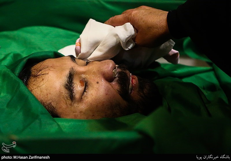 وداع با پیکر رزمنده مدافع حرم (محمدجعفر حسینی)