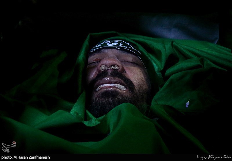 وداع با پیکر رزمنده مدافع حرم (محمدجعفر حسینی)