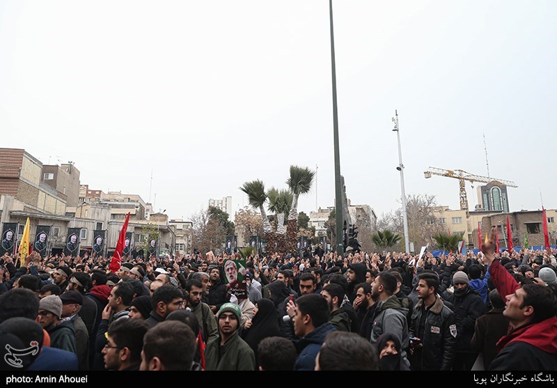 راهپیمایی دانشجویان تهران در پی شهادت سردار سلیمانی-میدان فلسطین