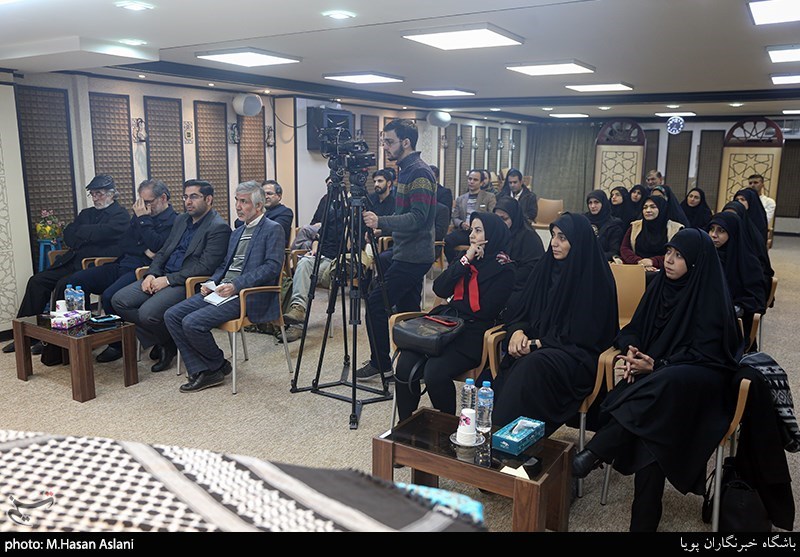 نشست شاعران پارسی ‌زبان ویژه یاد و خاطره شهید «حاج قاسم سلیمانی» با عنوان «سردار مقاومت»