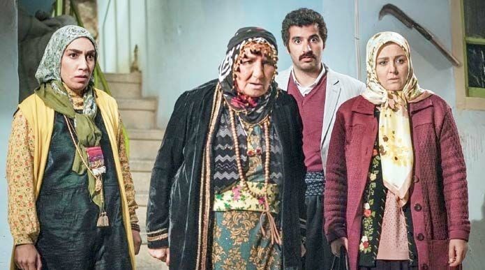 تلویزیون , صدا و سیمای جمهوری اسلامی ایران , شبکه یک , شبکه های سیمای جمهوری اسلامی ایران , استانداری کرمانشاه , سینمای ایران , 