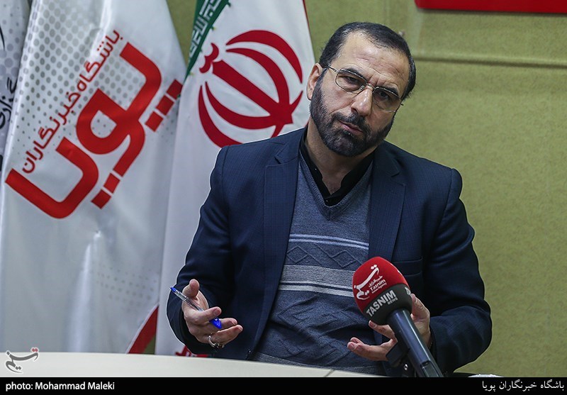 گفت و گو با محسن آب نیکی