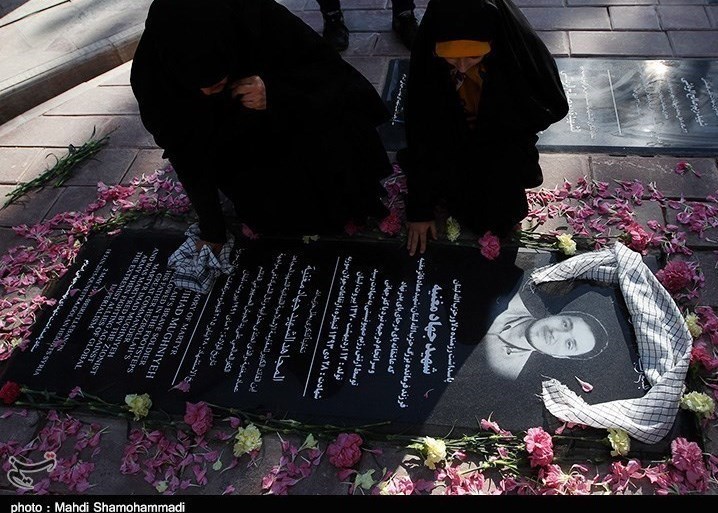 گلزار شهدای تهران , شهید سپهبد قاسم سلیمانی , ابومهدی المهندس , جبهه مقاومت اسلامی , بنیاد شهید و امور ایثارگران ,