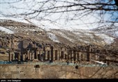 مجموعه تخت جمشید پس از بارش برف