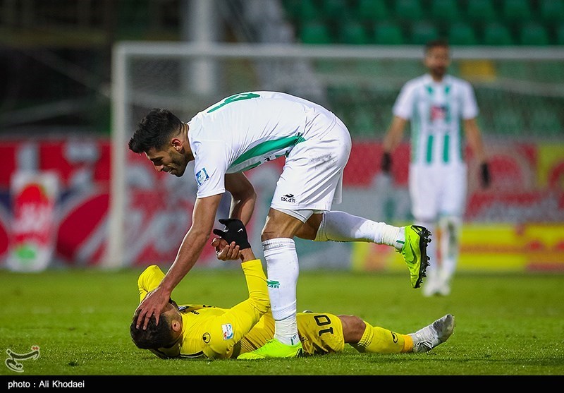 تیم فوتبال پرسپولیس , تیم فوتبال  شاهین شهرداری بوشهر , تیم فوتبال پارس جنوبی‌ جم , لیگ برتر فوتبال , فوتبال , تیم فوتبال استقلال , تیم فوتبال سپاهان اصفهان , شیخ دیاباته , تیم فوتبال ماشین‌سازی تبریز , 