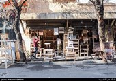 فروش لوازم چوبی در محله گمرک(رازی)