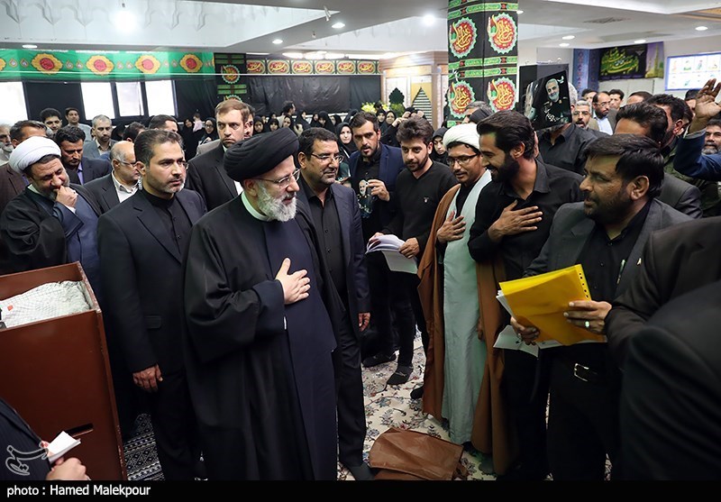 دیدار خانواده شهدای تشییع پیکر شهید قاسم سلیمانی با رئیس قوه قضاییه