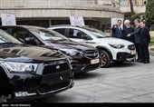 بازدید حجت‌الاسلام حسن روحانی رئیس‌جمهور از چهار خودرو تولید داخل