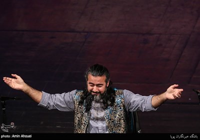 اجرای زنده پرواز همای در اجتماع حماسی مردم رشت