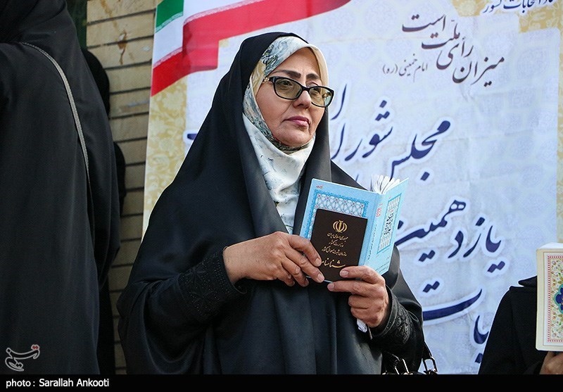 یازدهمین دوره انتخابات مجلس در گلزار شهدای کرمان