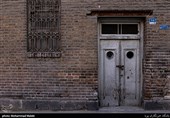 علی رغم ساخت و ساز ها و به روز شدن ظاهر ساختمان ها ، بعضی از قسمت های این محله بافت و اصالت خود را همچنان حفظ کرده اند.