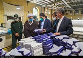بازدید نماینده ولی فقیه  استان فارس و جمعی از مسئولین  از کارگاه های تولید محصولات بهداشتی