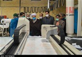 بازدید نماینده ولی فقیه  استان فارس و جمعی از مسئولین  از کارگاه های تولید محصولات بهداشتی