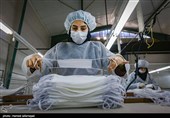فعالیت زنان و نیروی کار ایرانی در کارخانه تولید ماسک در روزهای کرونایی