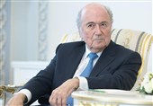 بلاتر: سارکوزی خواهان میزبانی قطر به جای آمریکا از جام جهانی 2022 بود/ به خاطر روسیه از فوتبال حذف نشدم