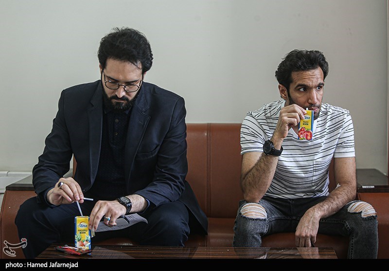 بعد از پایان اهدای خون آبمیوه ای برای نوشیدن در اختیار هداء کنندگان قرار می گیرد