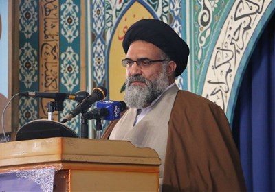 امام جمعه یاسوج: از هسته‌ای عقب‌نشینی نمی‌کنیم