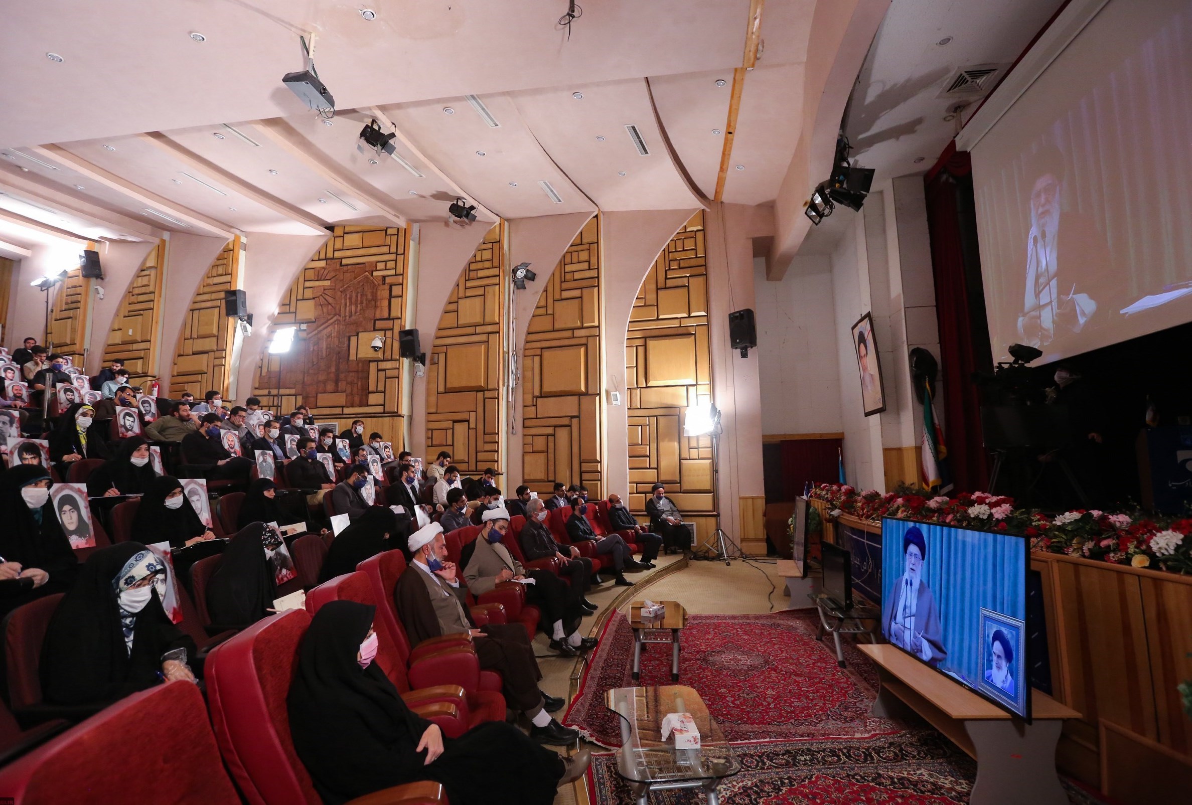 تشکلهای دانشجویی , دانشگاه های جمهوری اسلامی ایران , نهاد نمایندگی مقام معظم رهبری در دانشگاهها , پایگاه اطلاعرسانی دفتر مقام معظم رهبری ,